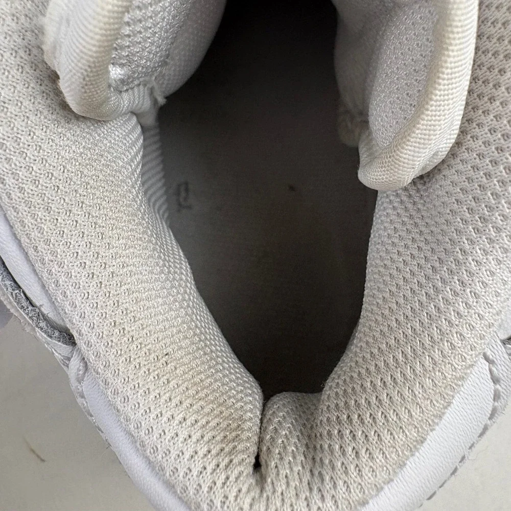 Nike iconic air